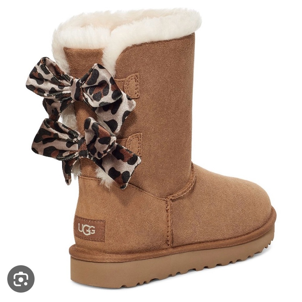 UGG Bailey bow leopard brand new, size 8